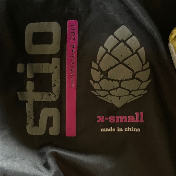 Stio Azura Insulated Mustard Women's Vest - Picture 2 of 8